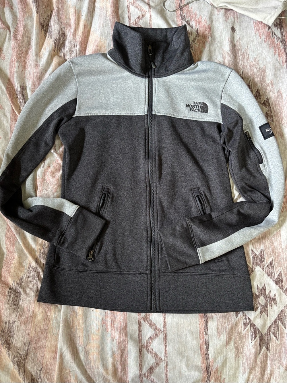 The North Face Women’s Two-Tone Full-Zip Jacket - Black & Light Gray